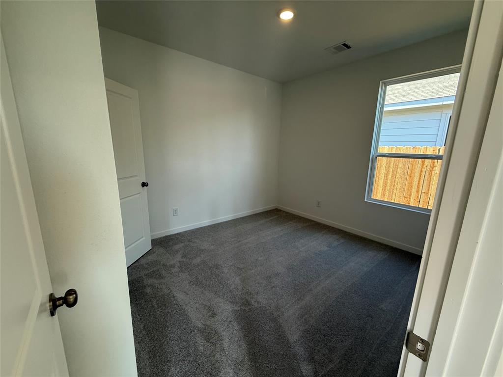 1222 Sea Oats Drive, Crosby, Texas image 4