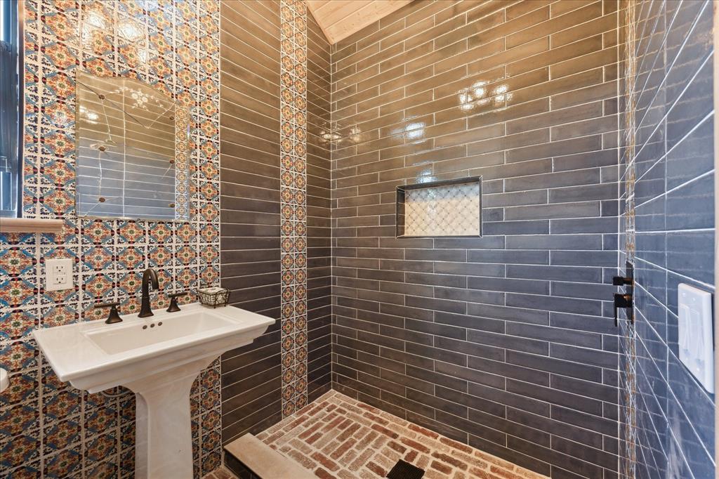 12110 Frantz, Cat Spring, Texas image 25