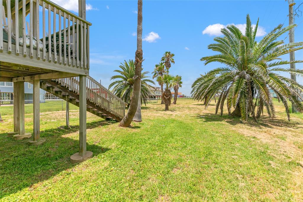 314 Oyster Street, Surfside Beach, Texas image 4
