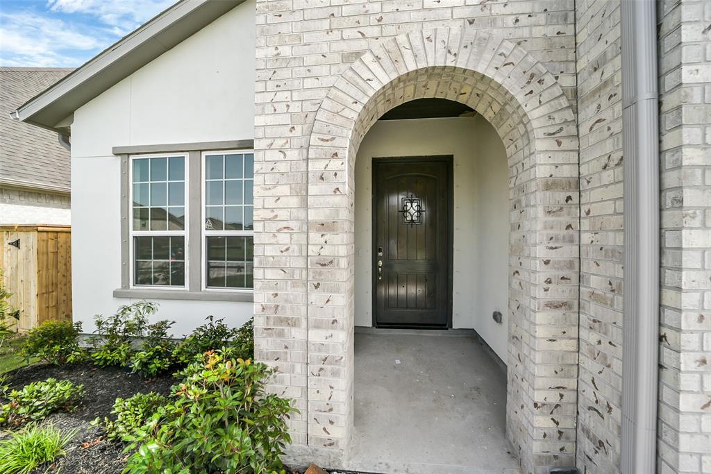 5434 Timpson Drive, Manvel, Texas image 3