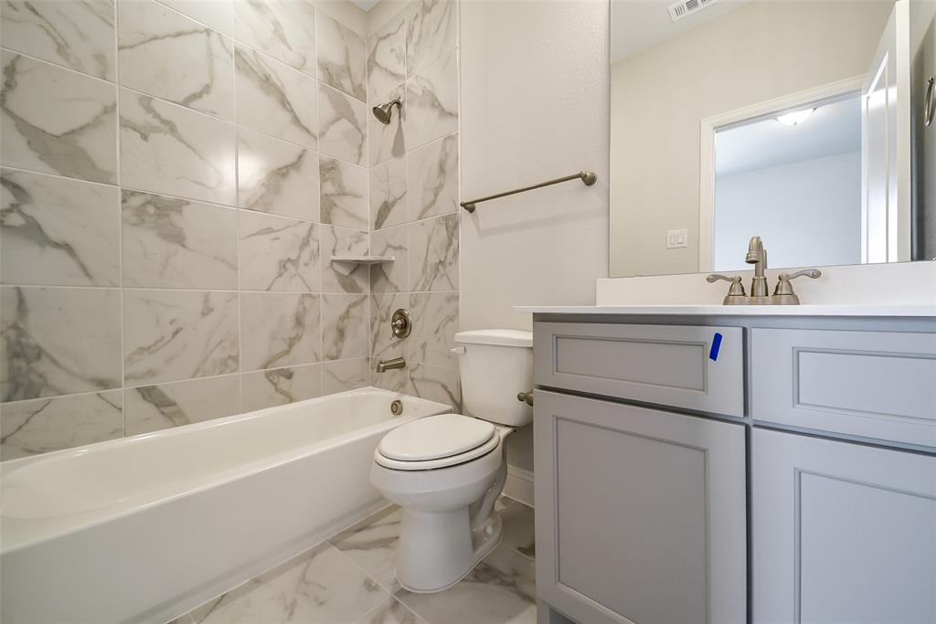 5434 Timpson Drive, Manvel, Texas image 35