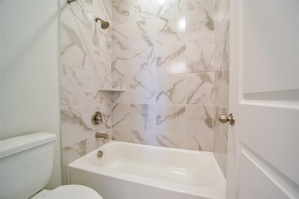 5434 Timpson Drive, Manvel, Texas image 42