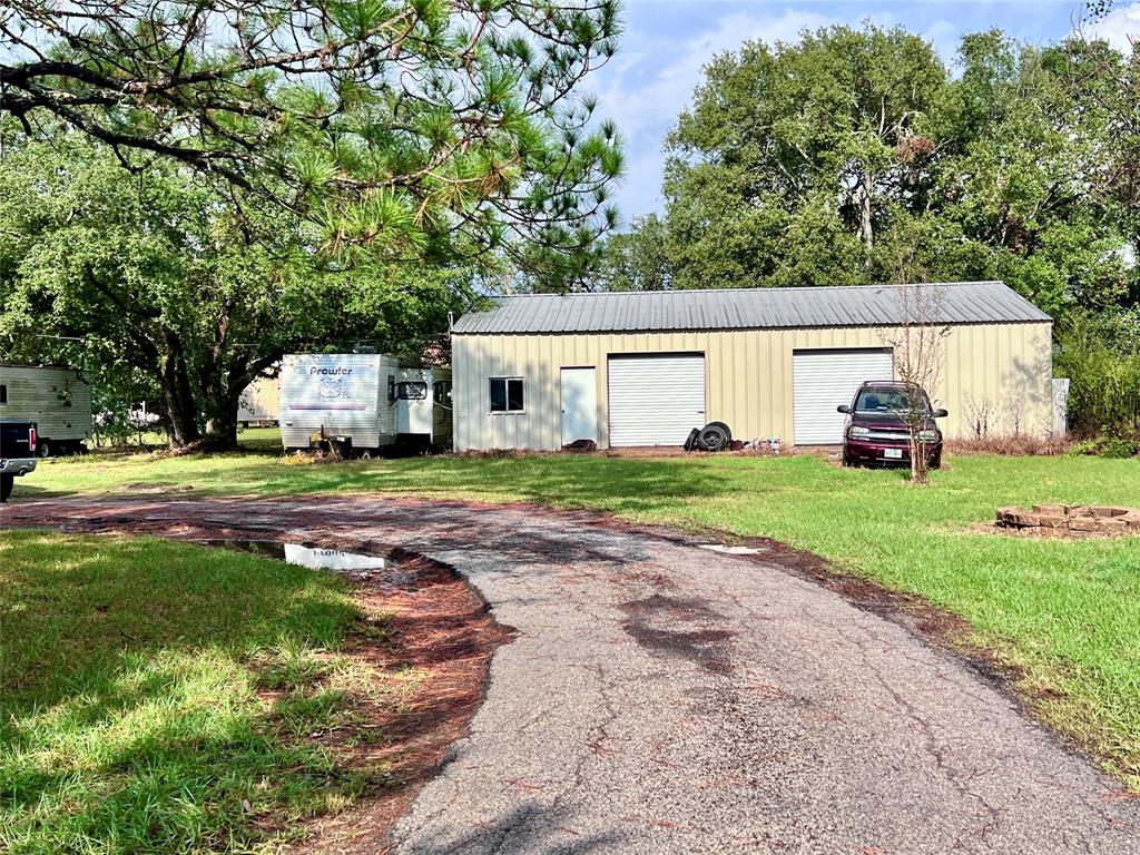 54 County Road 183, Van Vleck, Texas image 9