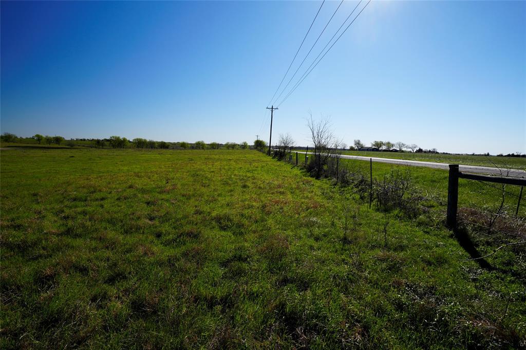 TR 1 1011 Fm 956, Schulenburg, Texas image 5