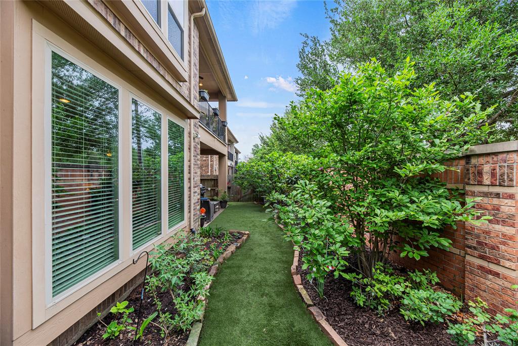 18318 Marks Edge Drive, Houston, Texas image 39