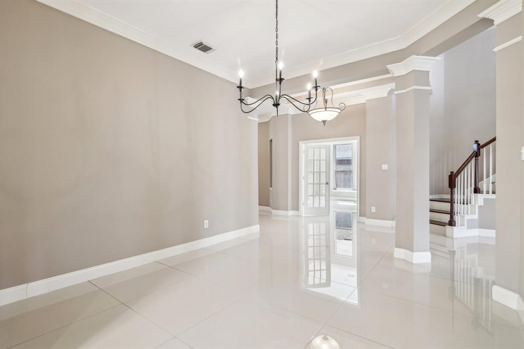 10011 Lakeside Gables Drive, Houston, Texas image 22