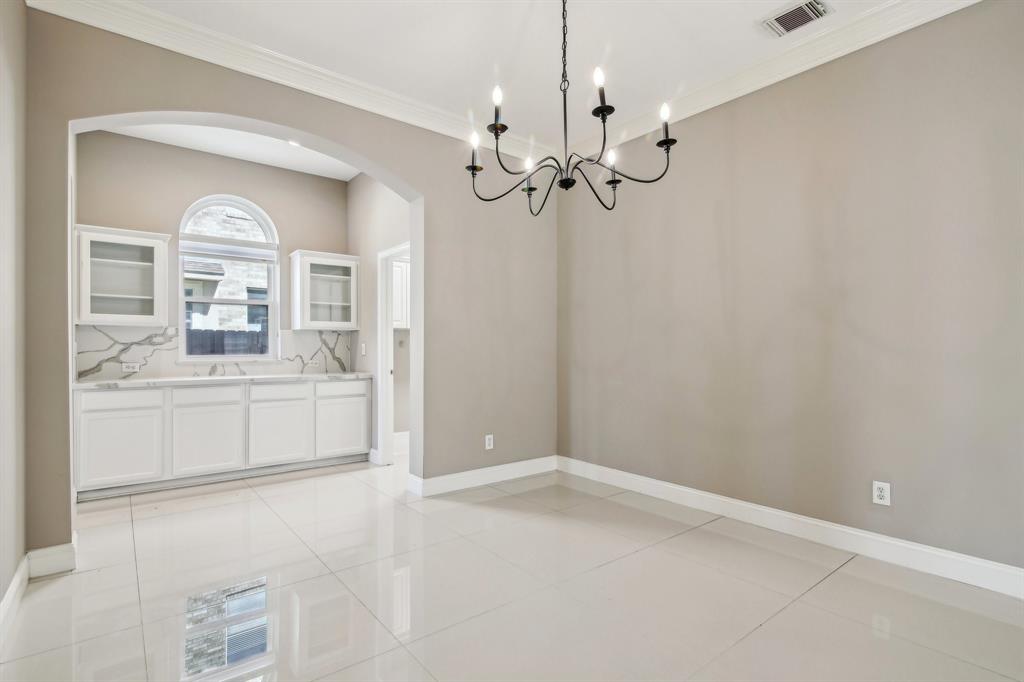 10011 Lakeside Gables Drive, Houston, Texas image 23