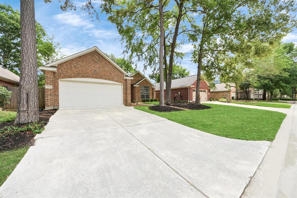 2014 Ridgeway Park Drive, Houston, Texas image 2