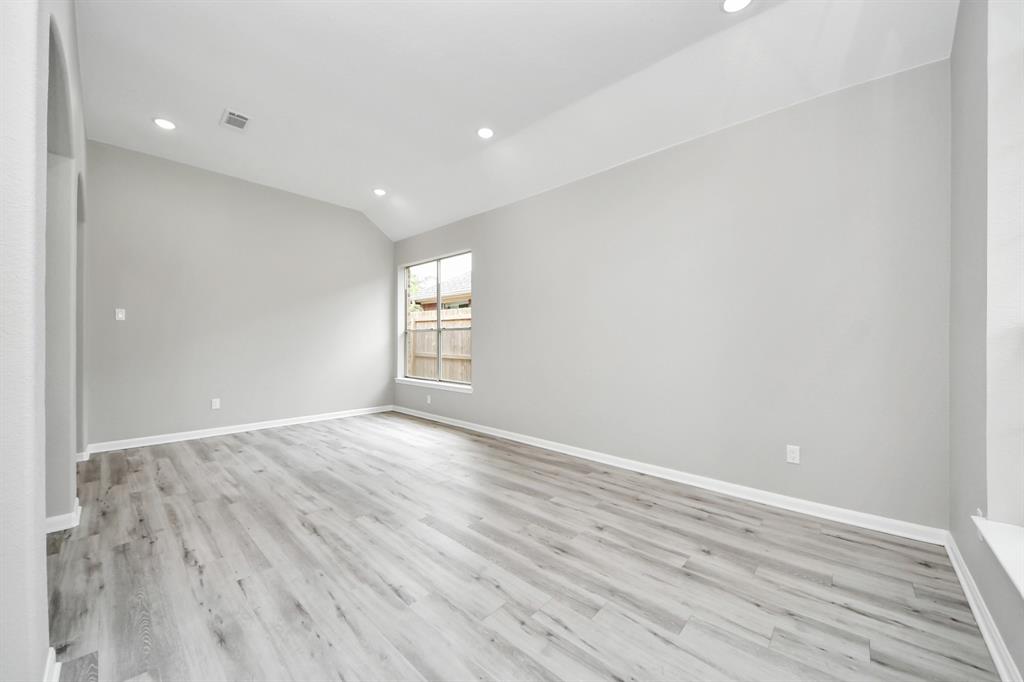 2014 Ridgeway Park Drive, Houston, Texas image 32