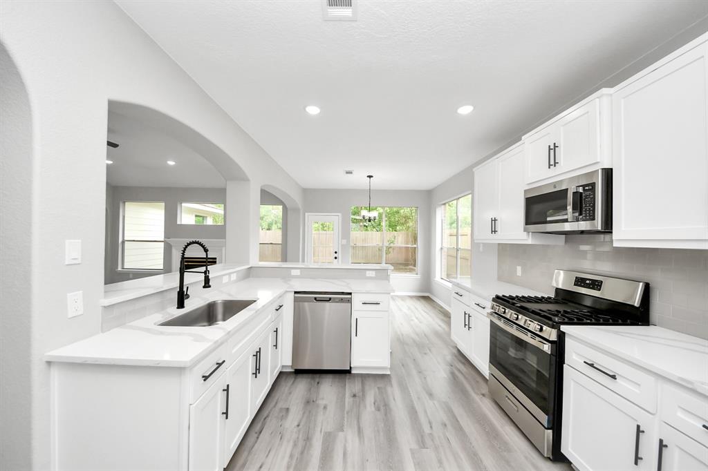 2014 Ridgeway Park Drive, Houston, Texas image 12