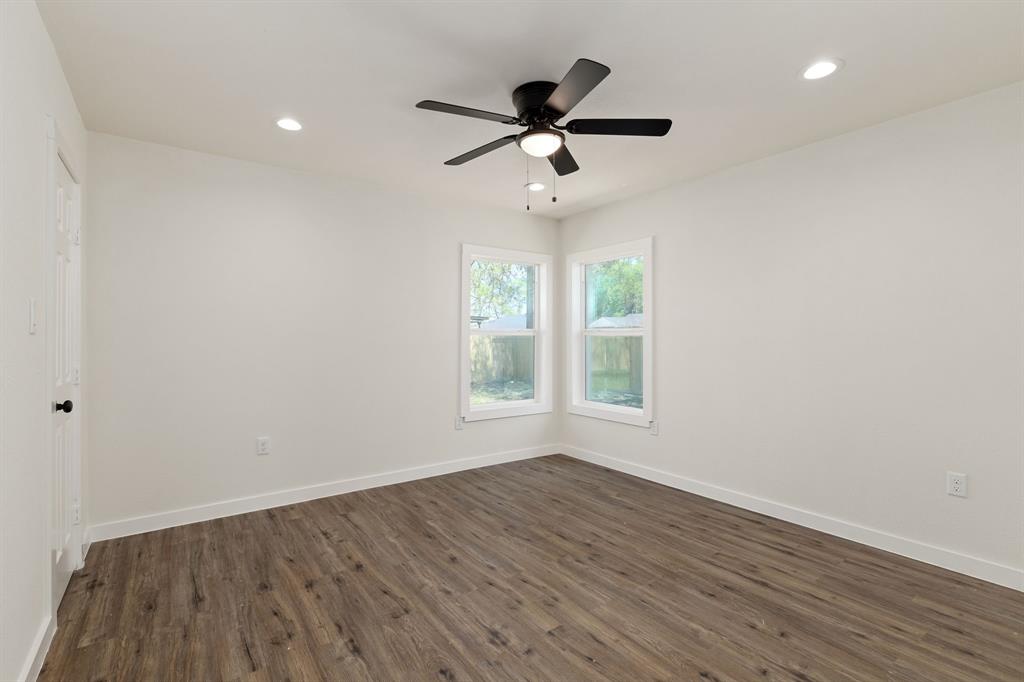 100 Harvey Avenue, Baytown, Texas image 26