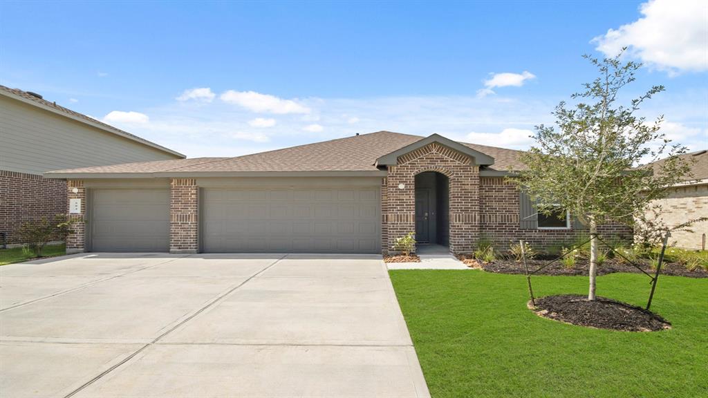 604 San Jacinto Trail, Dayton, Texas image 1