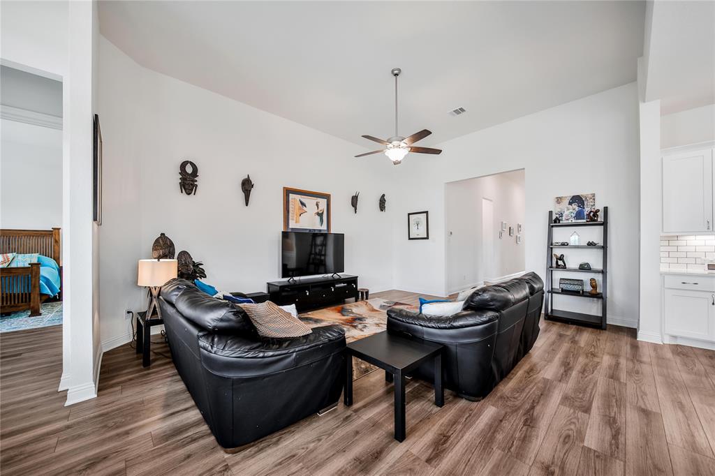 7318 Shepherds Glen Lane