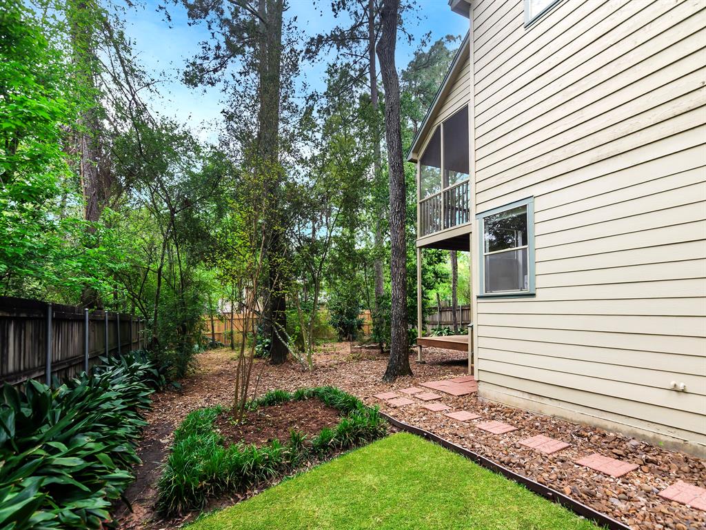 106 E Trace Creek Drive, The Woodlands, Texas image 35