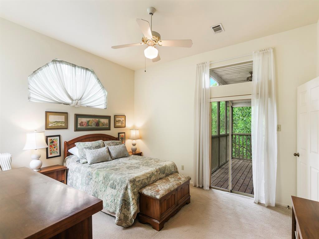 106 E Trace Creek Drive, The Woodlands, Texas image 18
