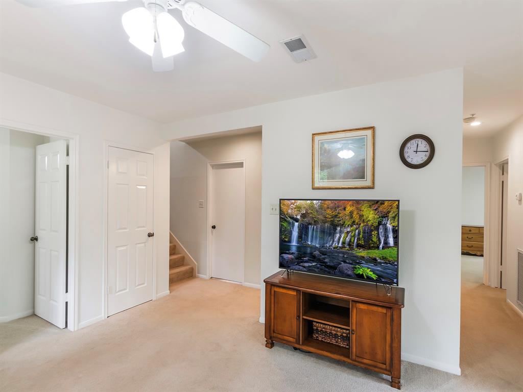 106 E Trace Creek Drive, The Woodlands, Texas image 25