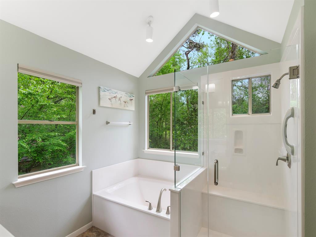 106 E Trace Creek Drive, The Woodlands, Texas image 20