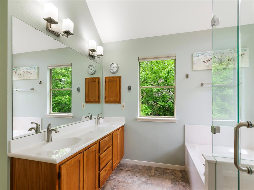 106 E Trace Creek Drive, The Woodlands, Texas image 19