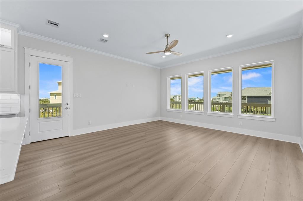 4010 Miramar Court, Galveston, Texas image 6