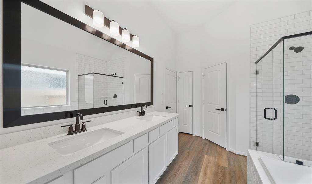 3602 Cardinal Pointe Drive, Angleton, Texas image 14