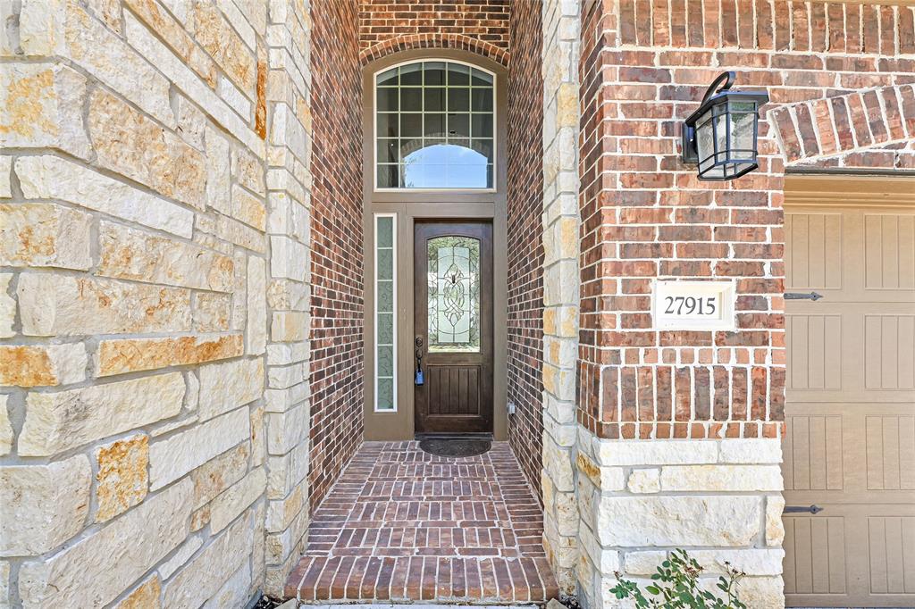 27915 Genesis Manor Ln