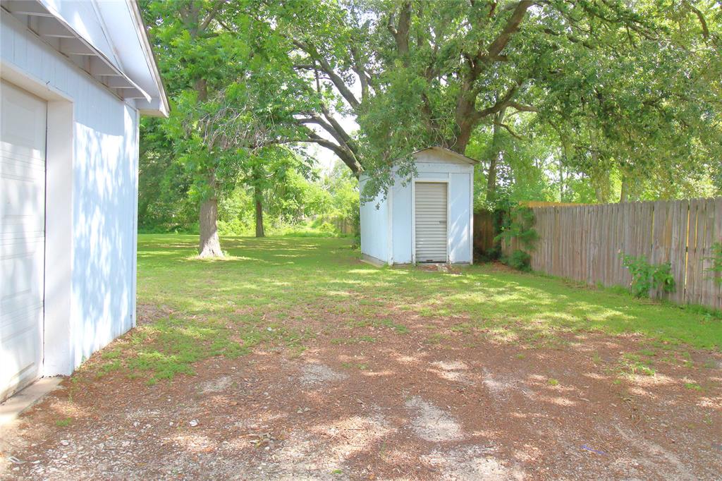 916 Cedar Bayou Road, Baytown, Texas image 11