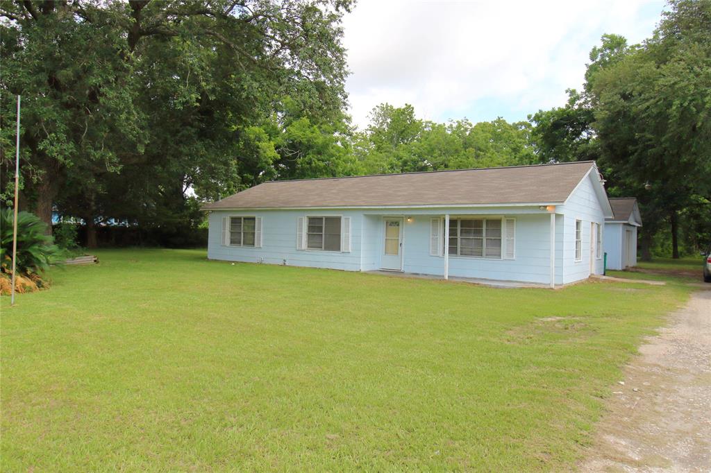 916 Cedar Bayou Road, Baytown, Texas image 1