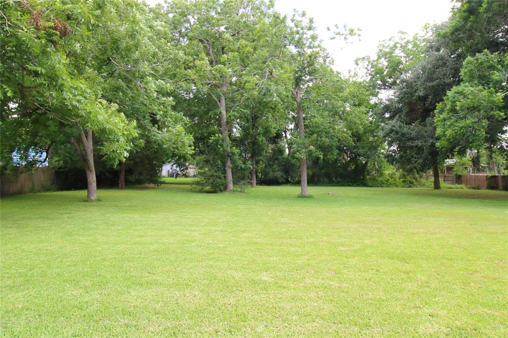 916 Cedar Bayou Road, Baytown, Texas image 14