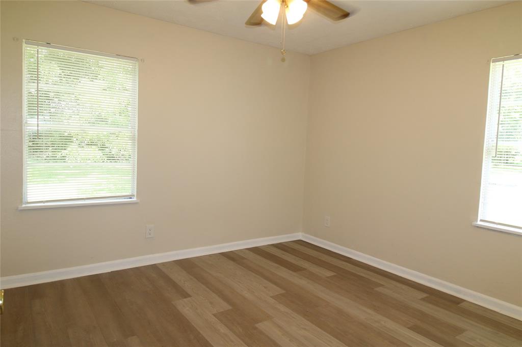 916 Cedar Bayou Road, Baytown, Texas image 10