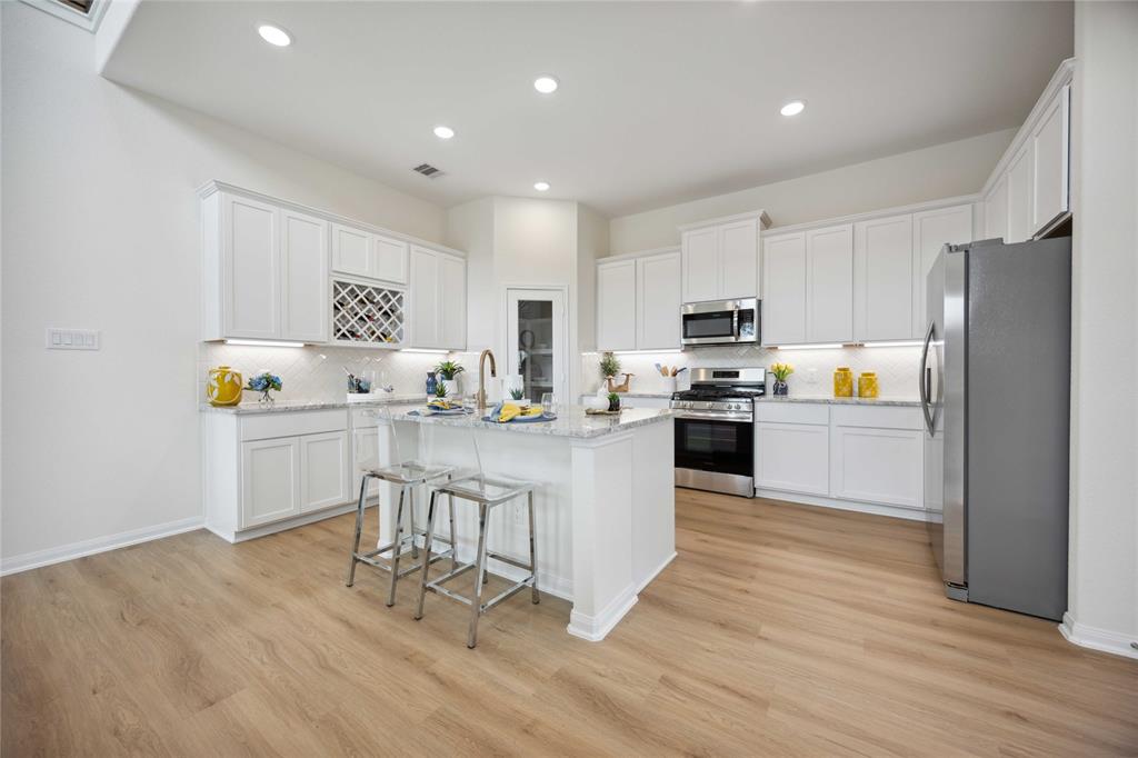 16800 Needlepoint Drive, Conroe, Texas image 2