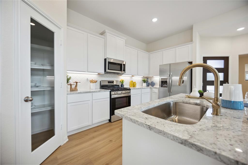 16800 Needlepoint Drive, Conroe, Texas image 4