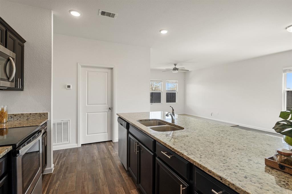 1041 White Birch Lane, Brookshire, Texas image 21