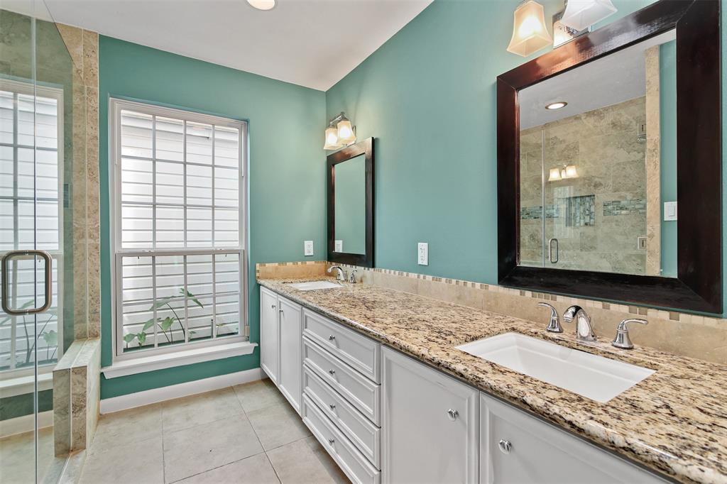 262 Spring Pines Drive, Spring, Texas image 14