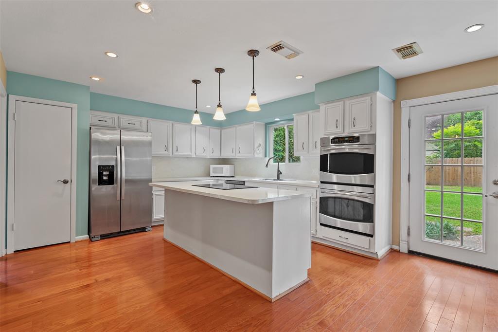 262 Spring Pines Drive, Spring, Texas image 7