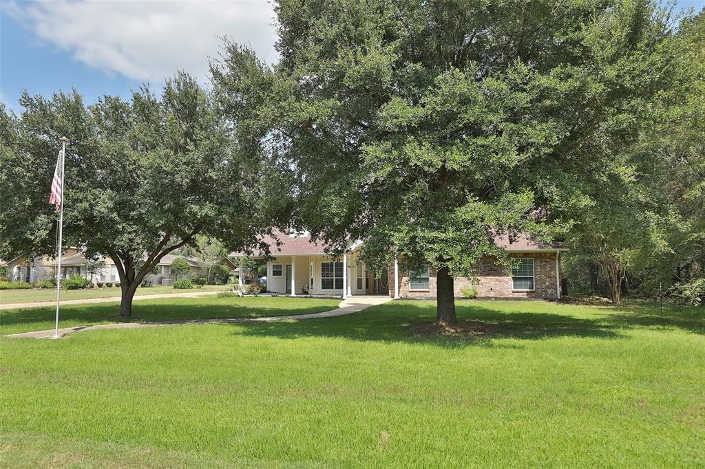 10491 Glennswood Drive, Navasota, Texas image 3