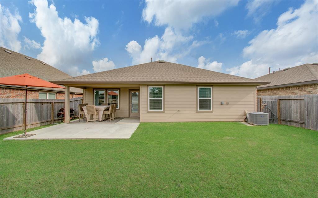 1802 William Scott Street, Baytown, Texas image 38