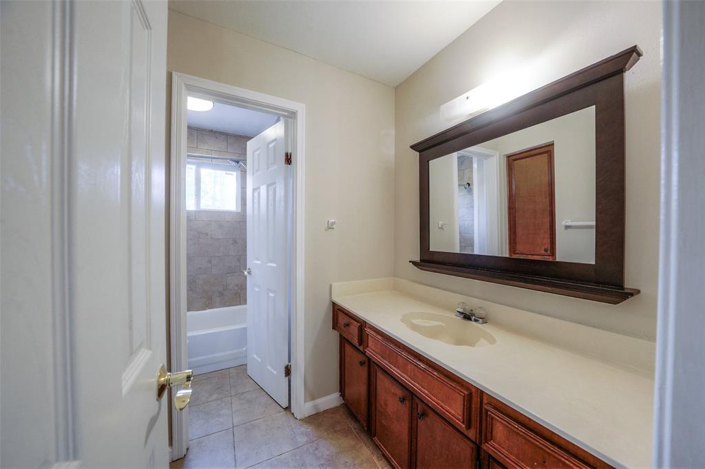 52 S High Oaks Circle, The Woodlands, Texas image 22