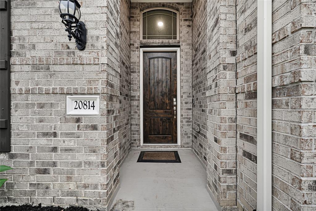 20814 Silver Lance Drive