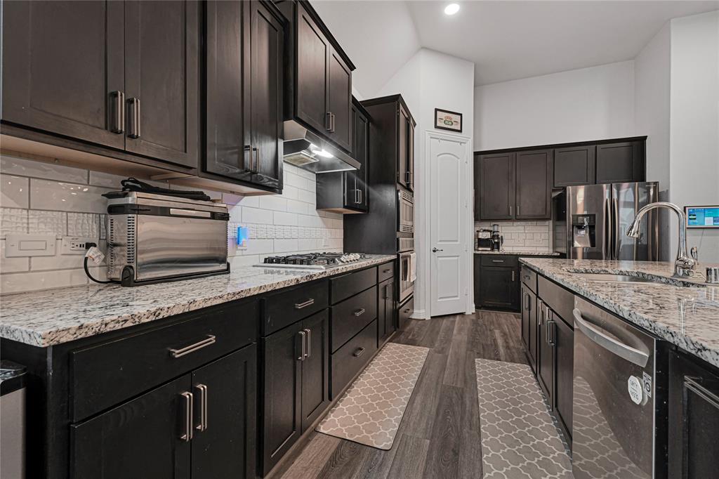 20814 Silver Lance Drive, Tomball, Texas image 9