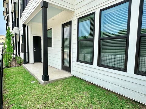 3030 GREENBUSCH 318B Katy TX 77494