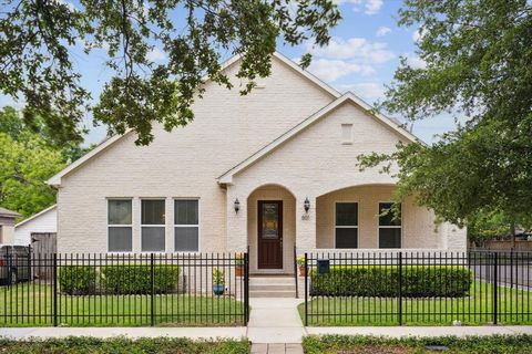 Single Family Residence in Houston TX 801 Pizer Street.jpg