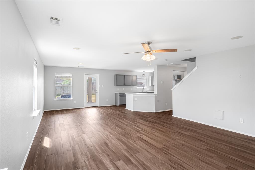 11307 Sugar Bowl Drive, Tomball, Texas image 3