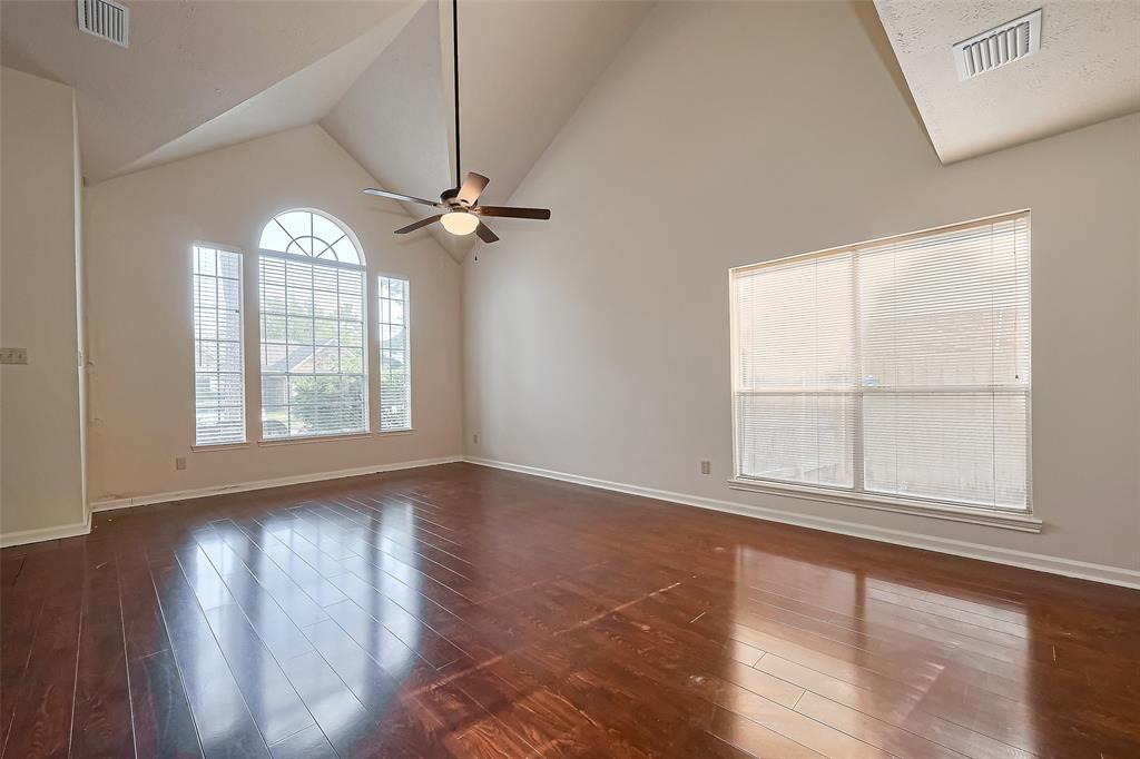 20415 Drakewood Drive, Katy, Texas image 3