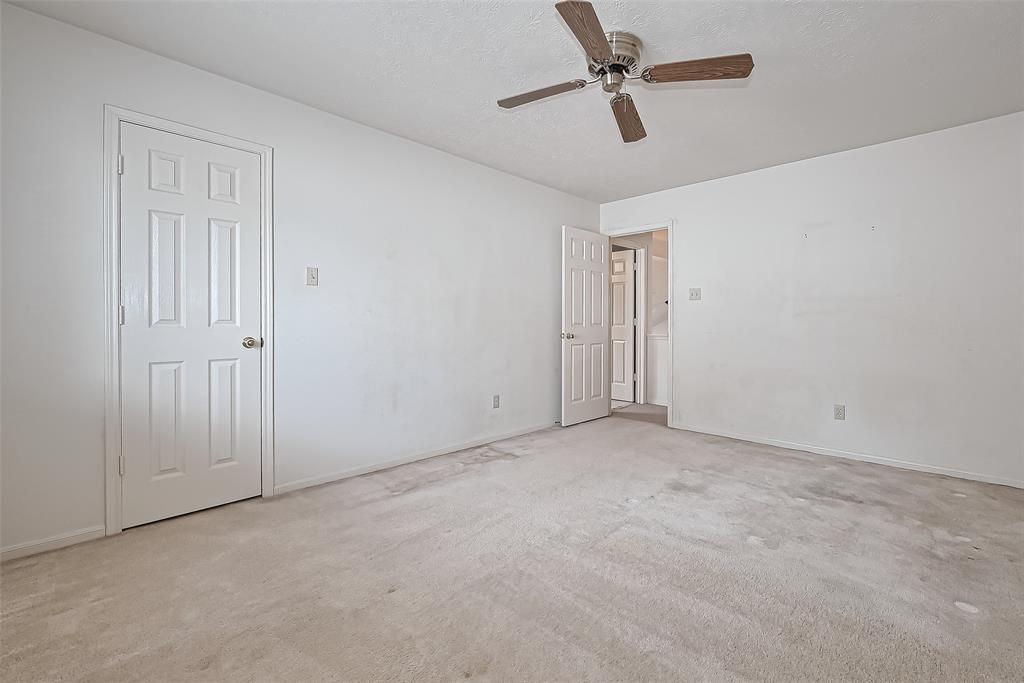 20415 Drakewood Drive, Katy, Texas image 34