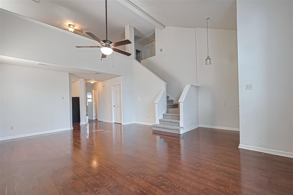 20415 Drakewood Drive, Katy, Texas image 5
