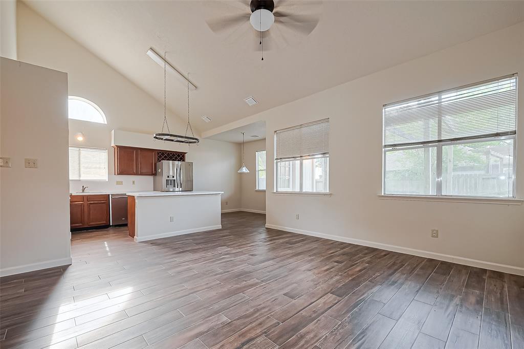 20415 Drakewood Drive, Katy, Texas image 8