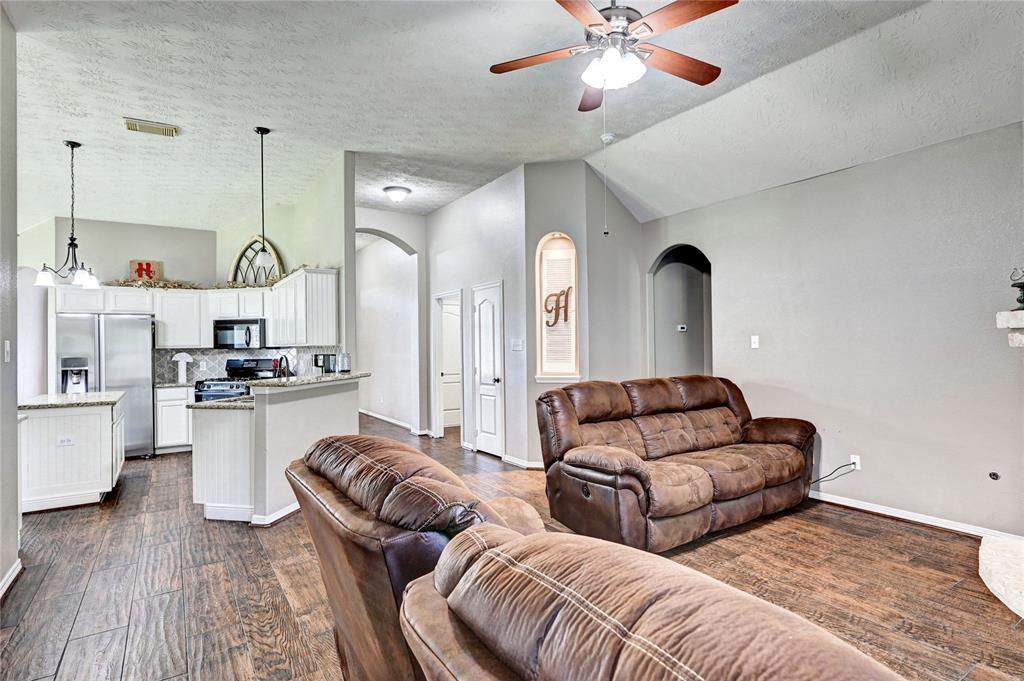 923 Garrett Drive, Magnolia, Texas image 47