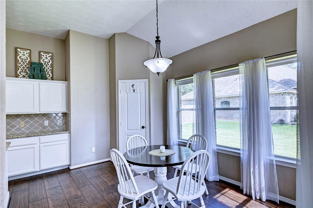 923 Garrett Drive, Magnolia, Texas image 10