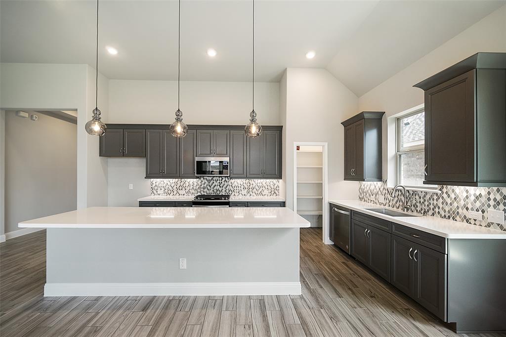 6226 Lost Ridge Lane, Richmond, Texas image 3