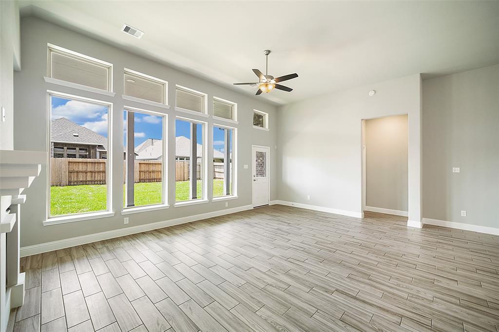 6226 Lost Ridge Lane, Richmond, Texas image 8
